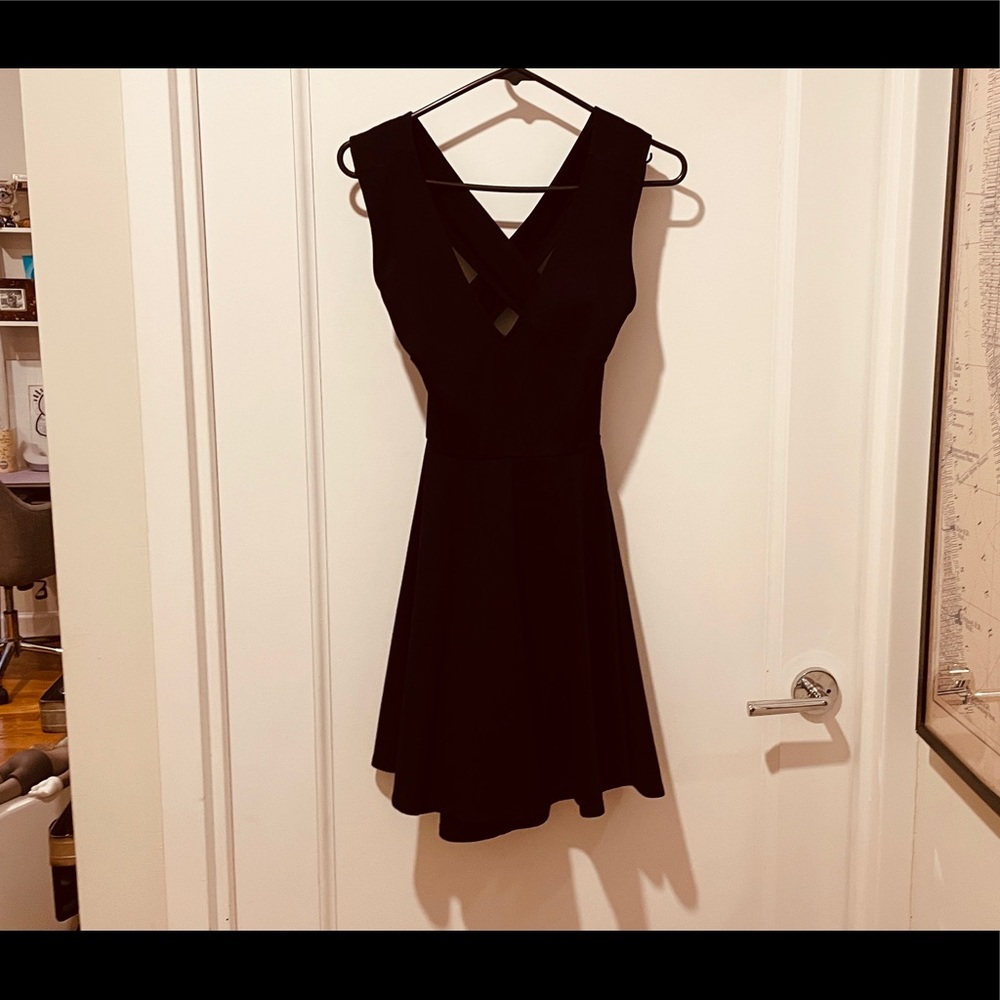 Lulu’s X-backed Black Skater Dress (Medium) NWT